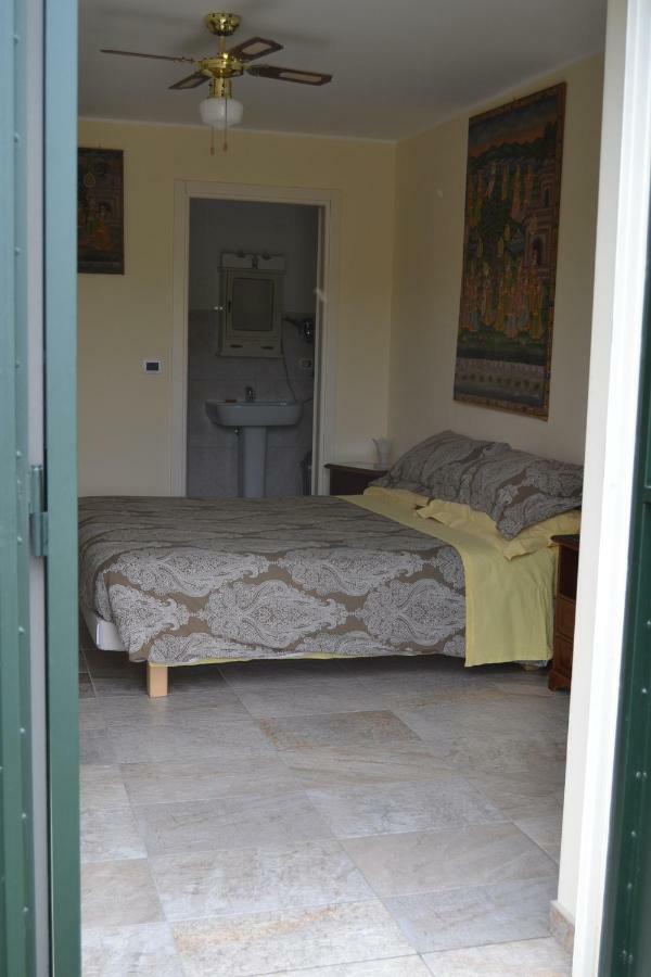 Joie De Vivre Bed & Breakfast Calice Ligure Екстериор снимка
